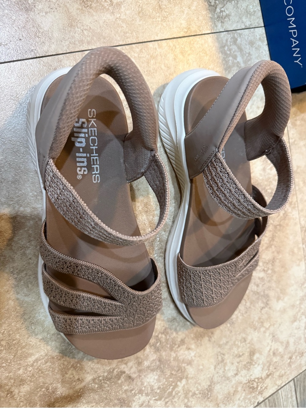 Skechers slip in 9 Wide